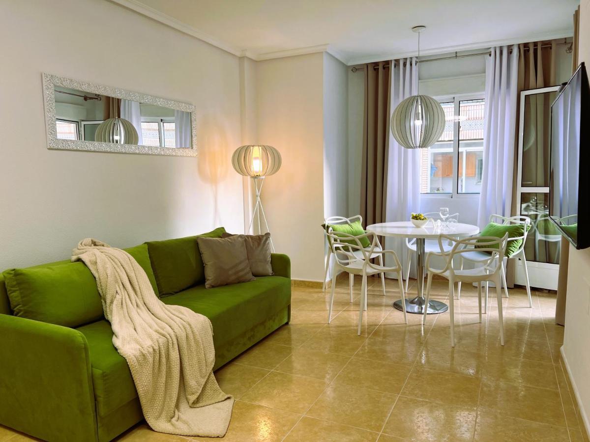 Holiday Suite Fragata Torrevieja Zewnętrze zdjęcie