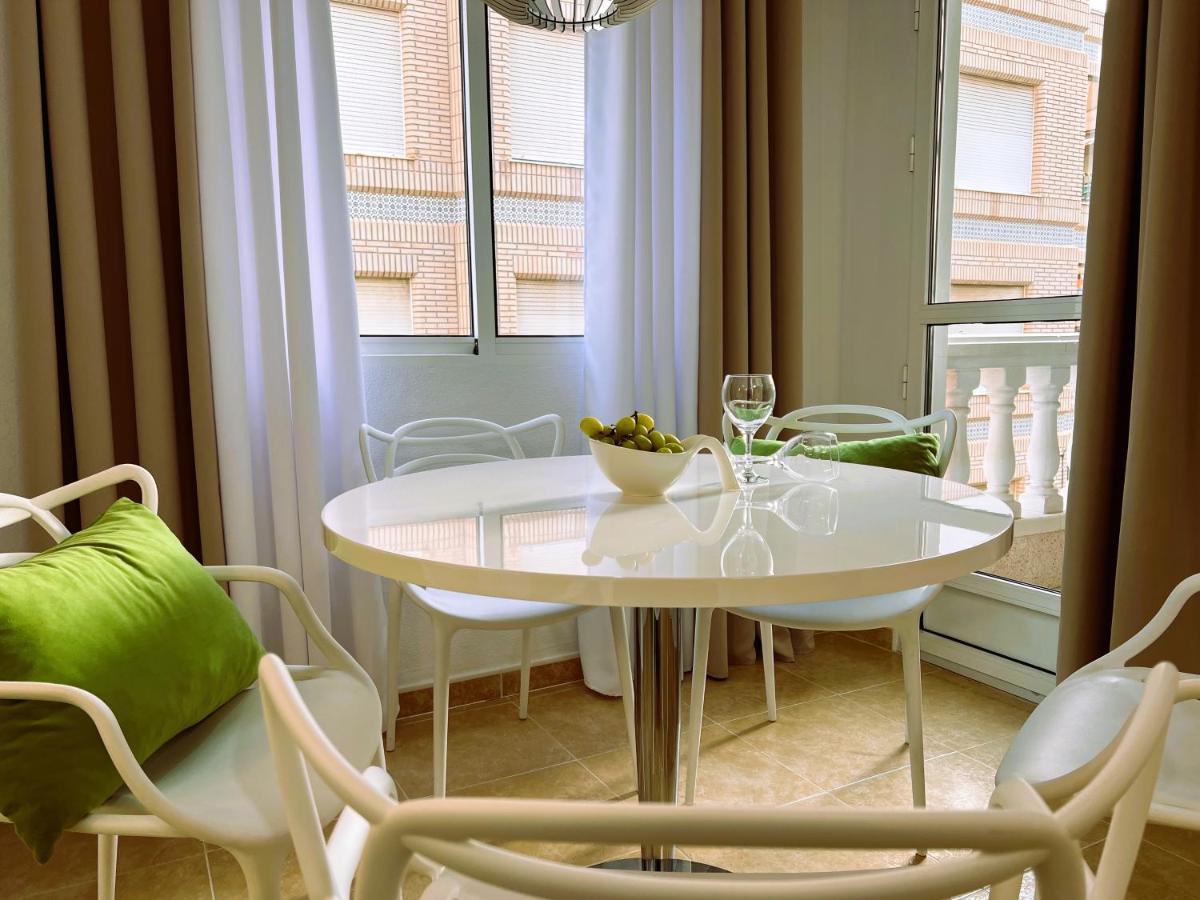 Holiday Suite Fragata Torrevieja Zewnętrze zdjęcie
