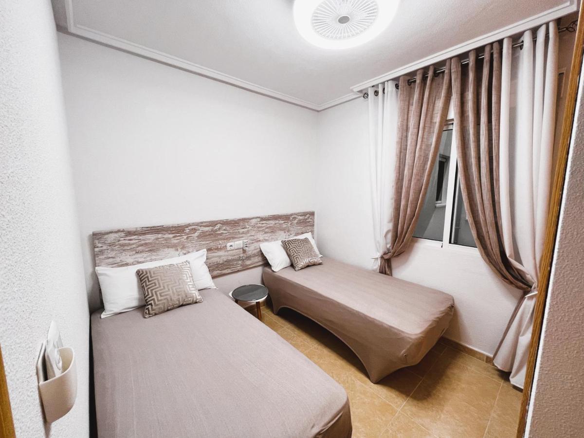 Holiday Suite Fragata Torrevieja Zewnętrze zdjęcie
