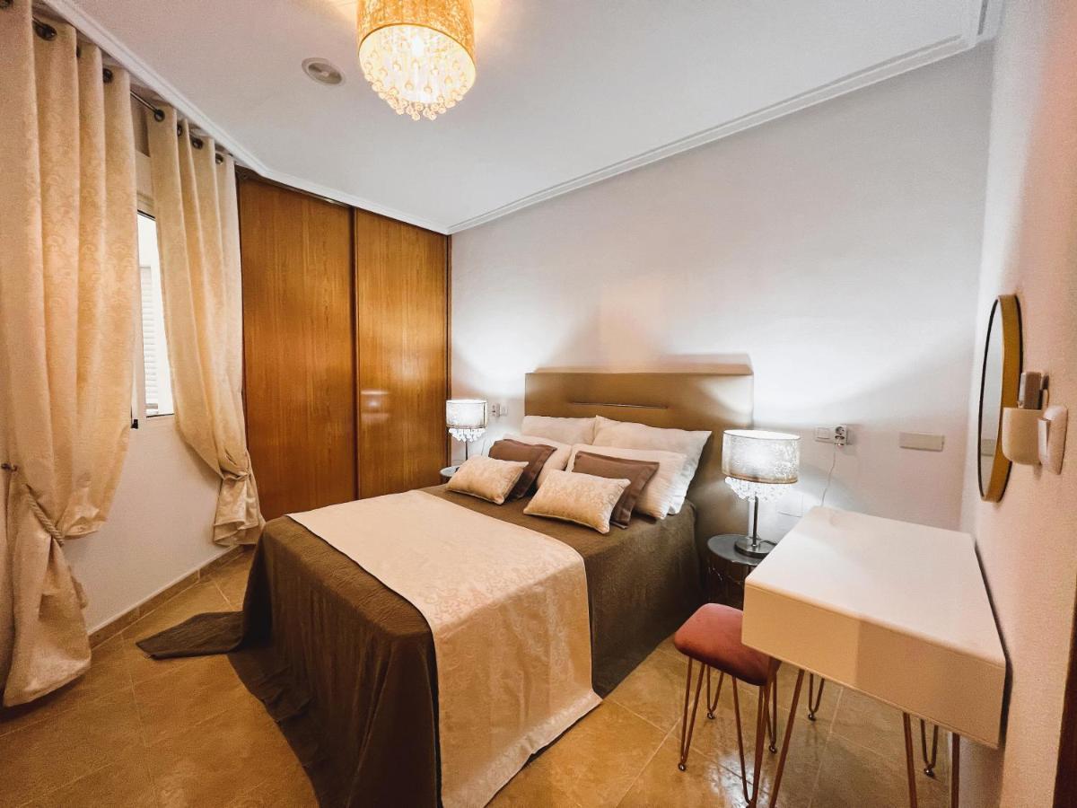 Holiday Suite Fragata Torrevieja Zewnętrze zdjęcie