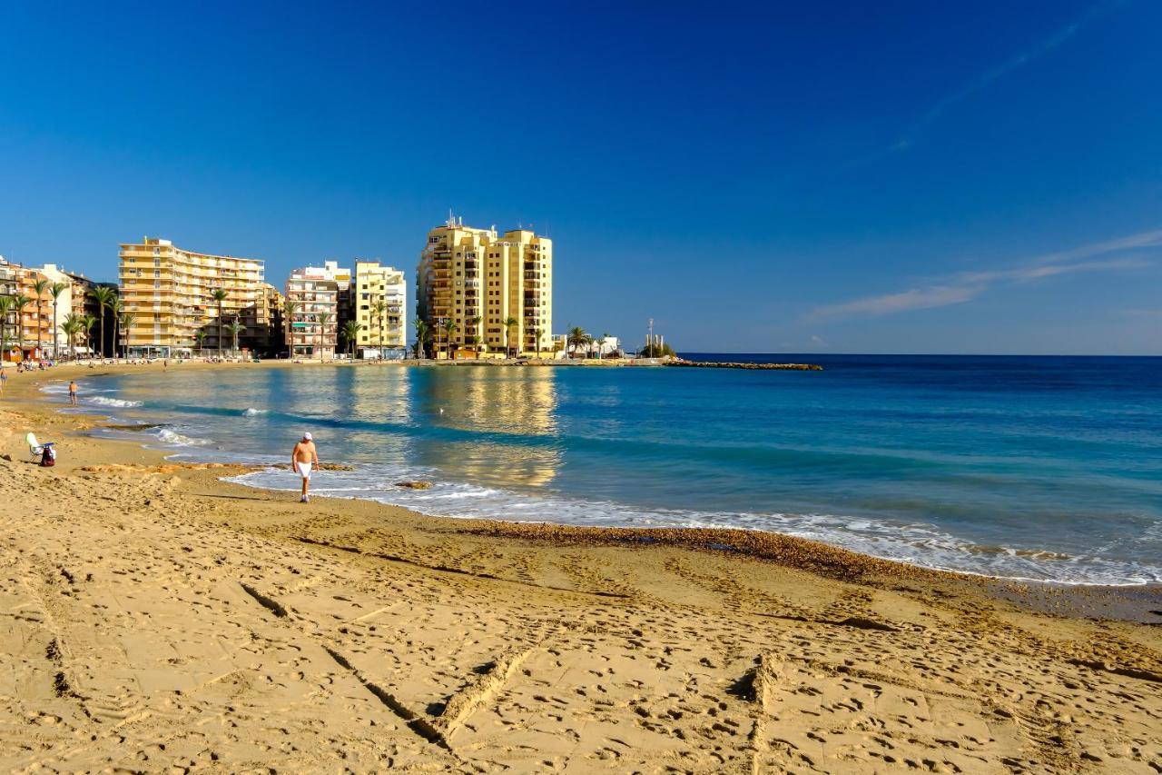 Holiday Suite Fragata Torrevieja Zewnętrze zdjęcie