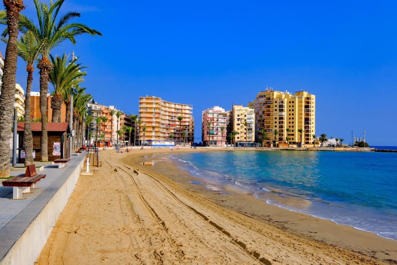 Holiday Suite Fragata Torrevieja Zewnętrze zdjęcie